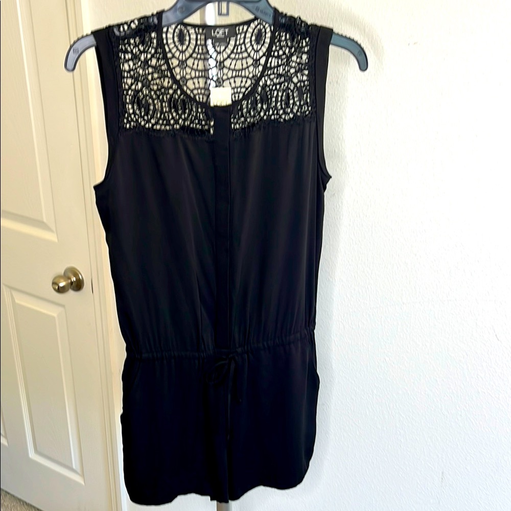 Ann Taylor Loft Petites XSP Black Romper with Lace Pockets New With Tags